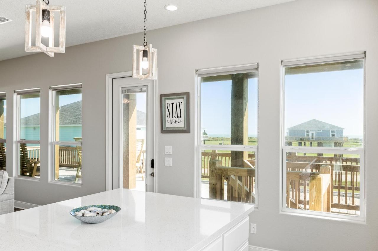 Stylish 4Br Crystal Beach Retreat Walk To Beach Bolivar Peninsula Dış mekan fotoğraf